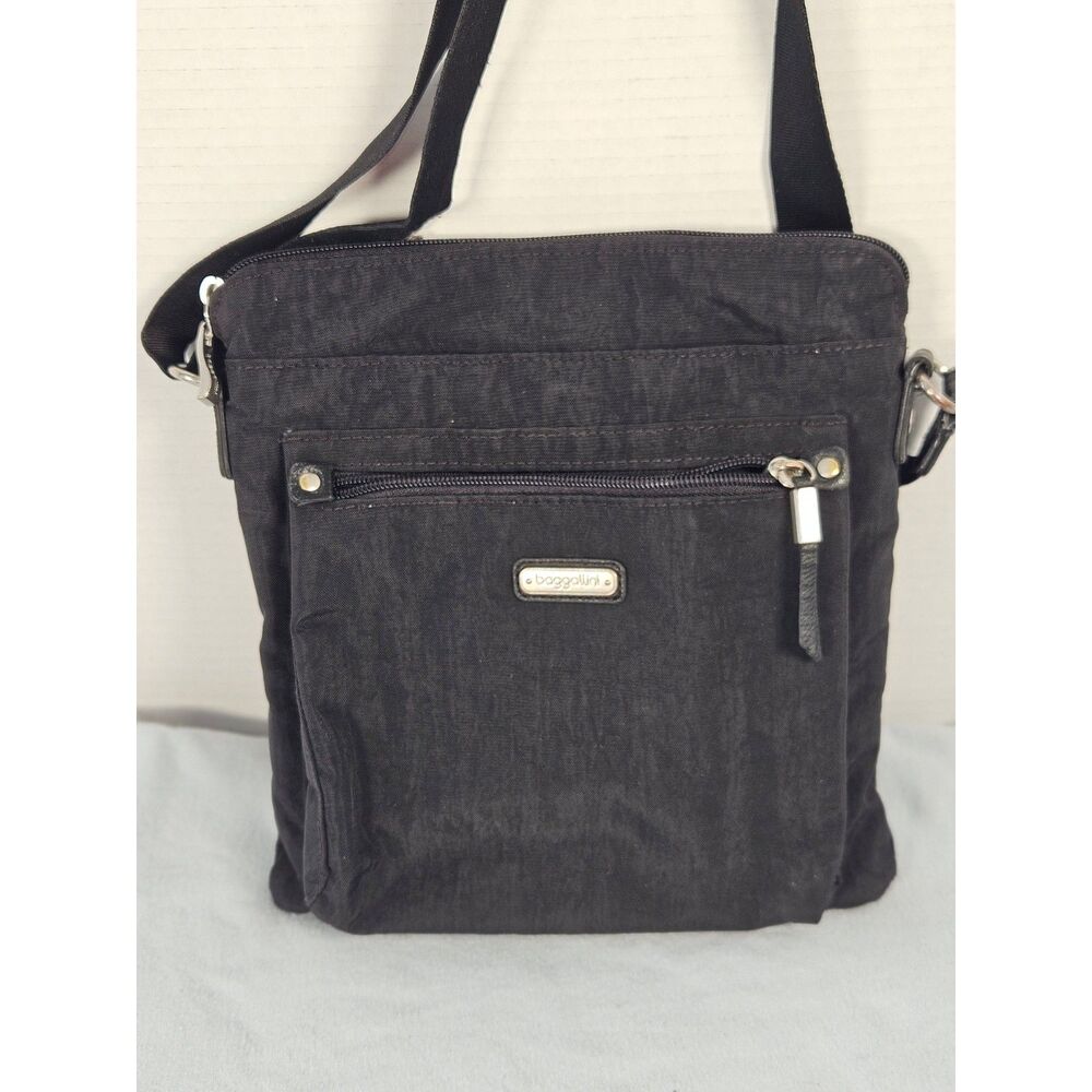 Baggallini Black Nylon Crossbody Organizer Bag Built-In Wallet As-Is